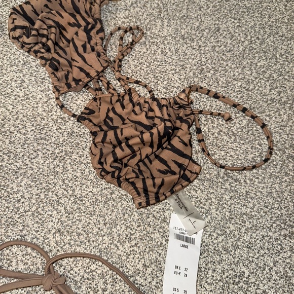 Abercrombie & Fitch Brown Tiger Print Bikini - Picture 2 of 3